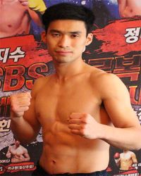 Gi Won Shin boxer
