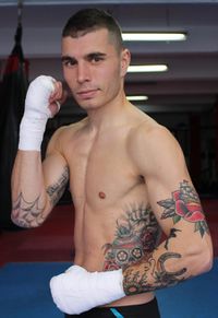 Ibon Larrinaga boxeador