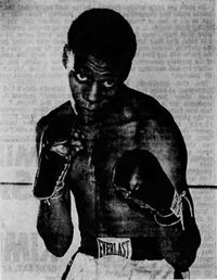 Teddy Hall boxer