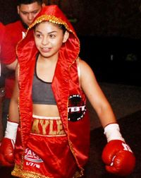 Naylea Gil Sanabia boxer