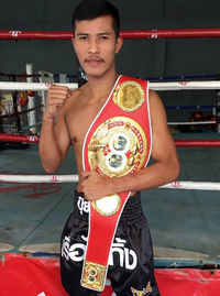 Apinun Khongsong boxeur