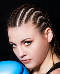 Olena Medvedenko boxer