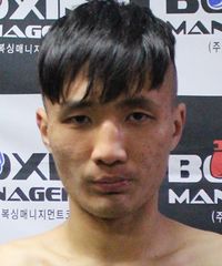 Chul Woo Yoon boxer