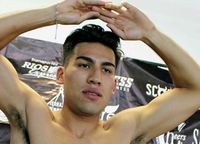 Damian Sosa boxer