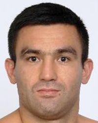 Bobirzhan Mominov boxer
