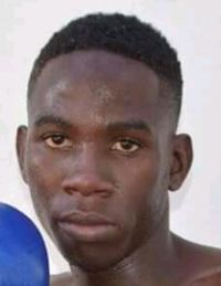 Luqman Ngambongali boxer