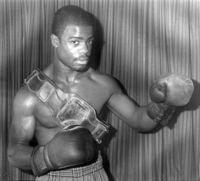 Lee McKenzie boxer
