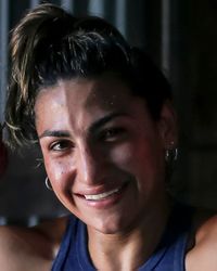 Nazarena Romero boxer