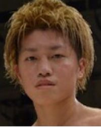 Taku Kuwahara boxeador