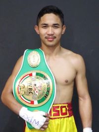 Thattana Luangphon boxer