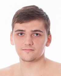 Denis Denikajev boxer