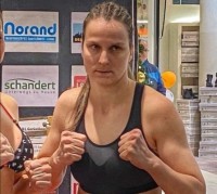 Kamilla Boka boxer