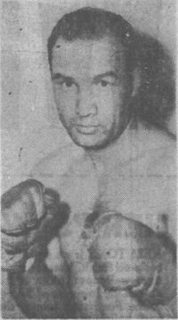 Johnny Dias boxer