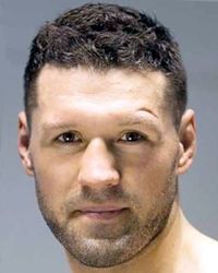 Erik Pfeifer boxeador