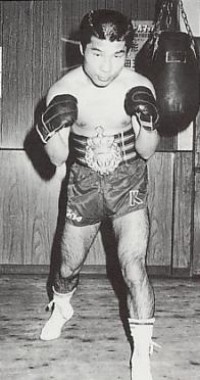 Susumu Hanagata boxer