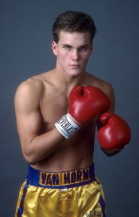 Darrin Van Horn boxer