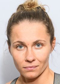 Tereza Dvorakova boxer
