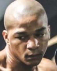 Uisma Lima boxer