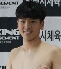 Jung Min Lee boxer