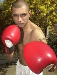 Harry Dhami boxer