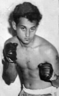Dennis Hesia boxer