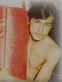Arturo Leon boxer