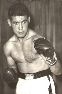 Francesco Fiori boxer