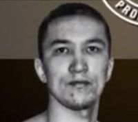 Aktleu Kenzhegaliyev boxer